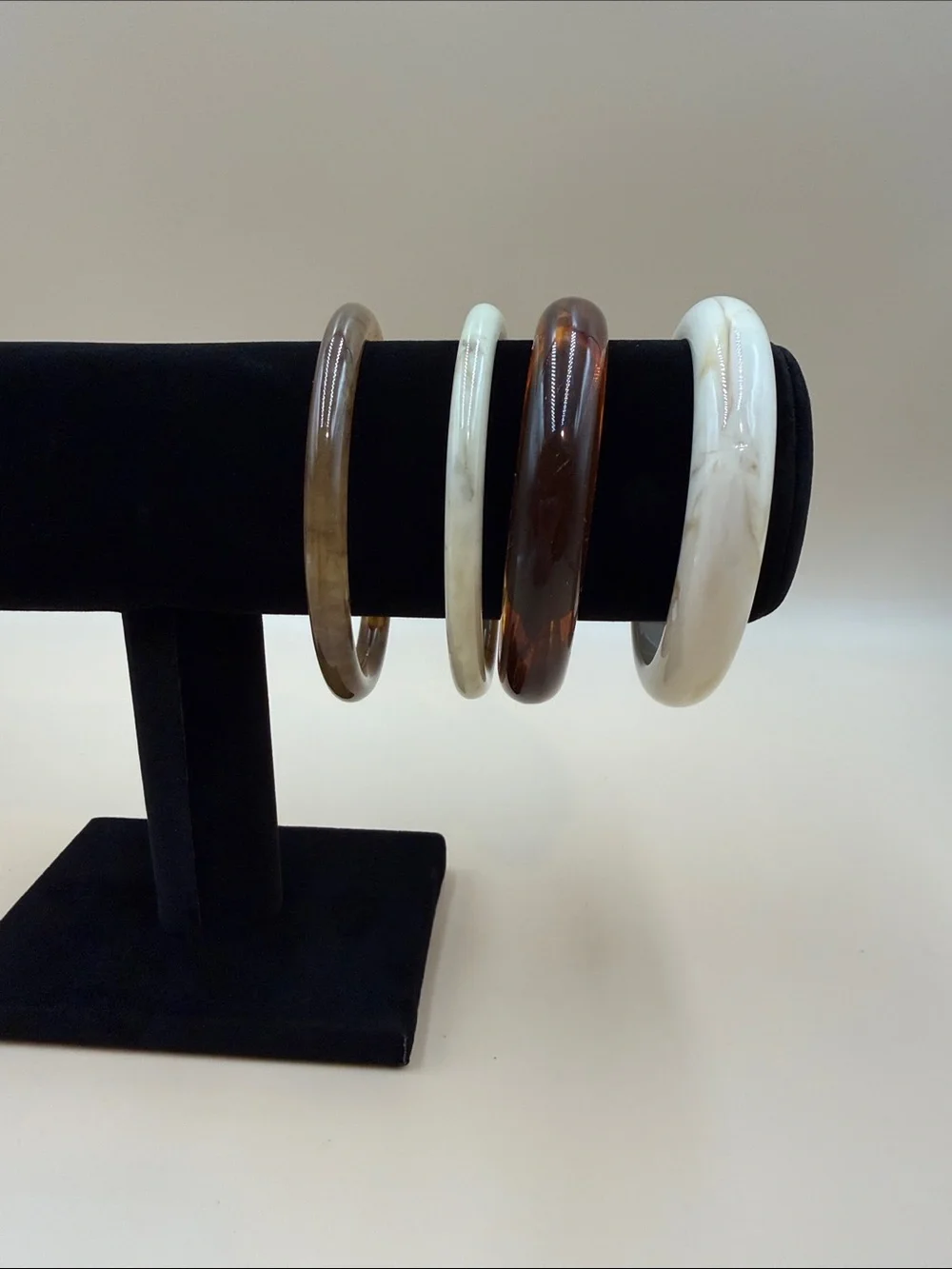Set of 4 Resin Bangle Bracelets in White, Tortoiseshell & Taupe